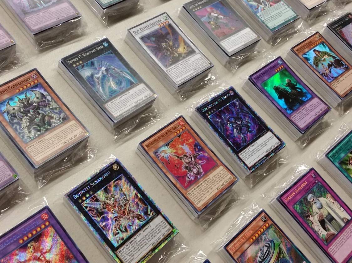 Mega Lot of 1000 Assorted Yugioh Cards by Konami - 2