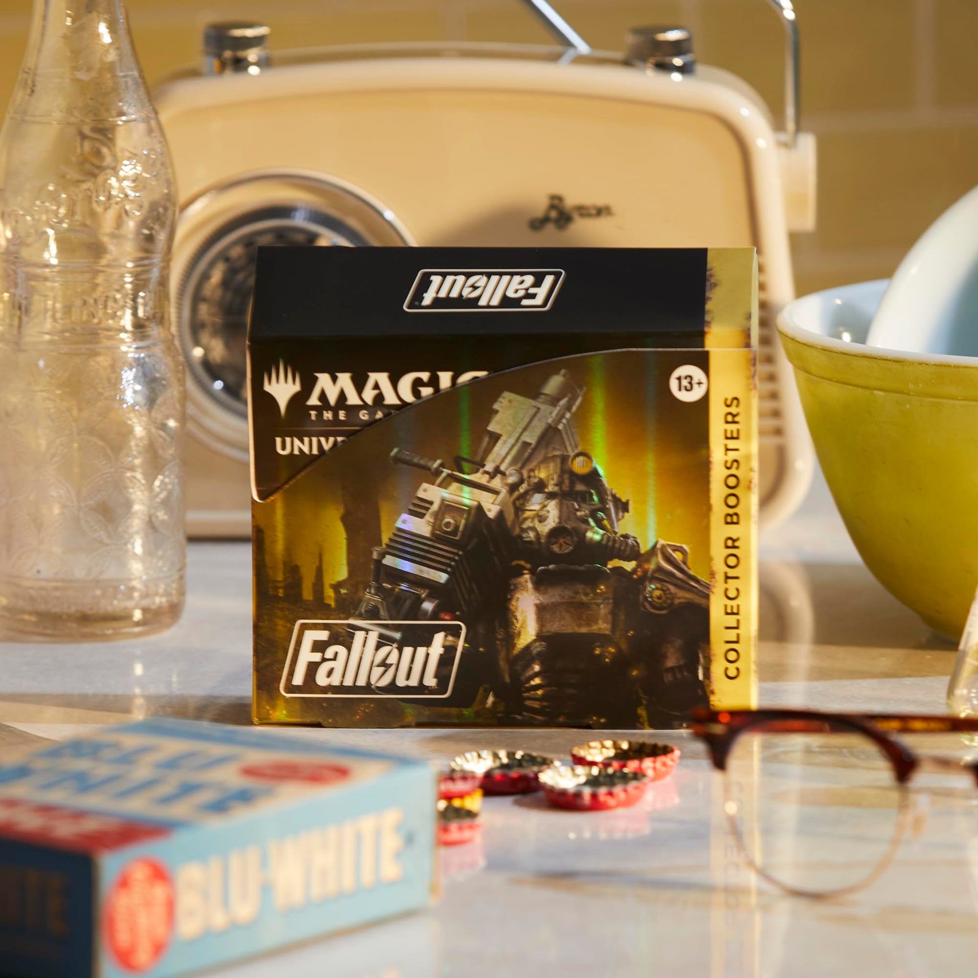 Magic: The Gathering - Fallout Collector Booster Box - 12 Packs (180 Cards) - 2