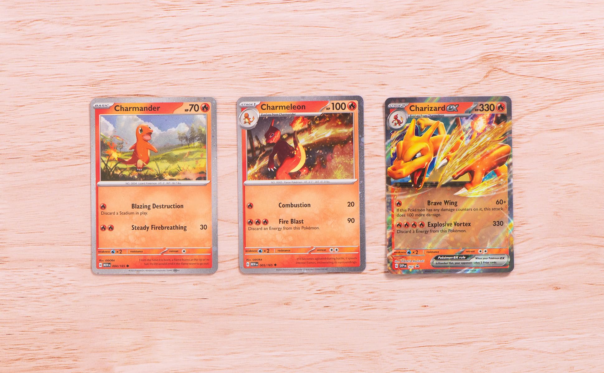 Pokémon TCG: Charizard ex Super-Premium Collection (3 Foil Promo Cards, 1 Card-Display Figure & 10 Booster Packs) - 6